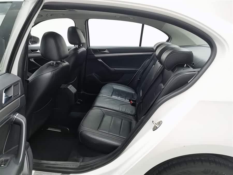 Volkswagen Lavida 2016 car image #16