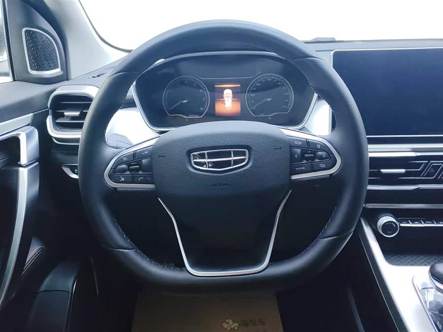 GEELY Coolray 2024 car image #16