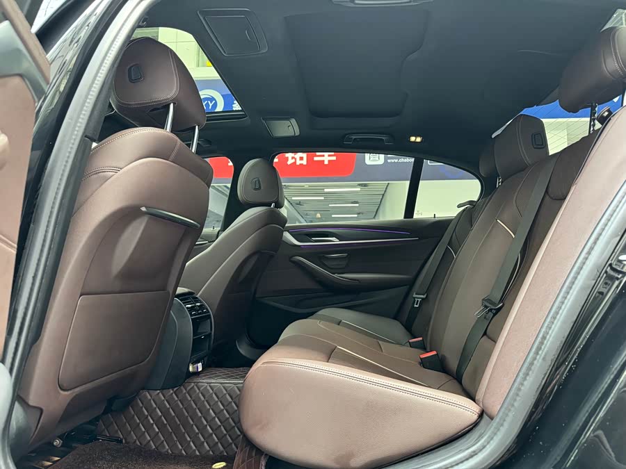 BMW 5 Series 2022 car image #16