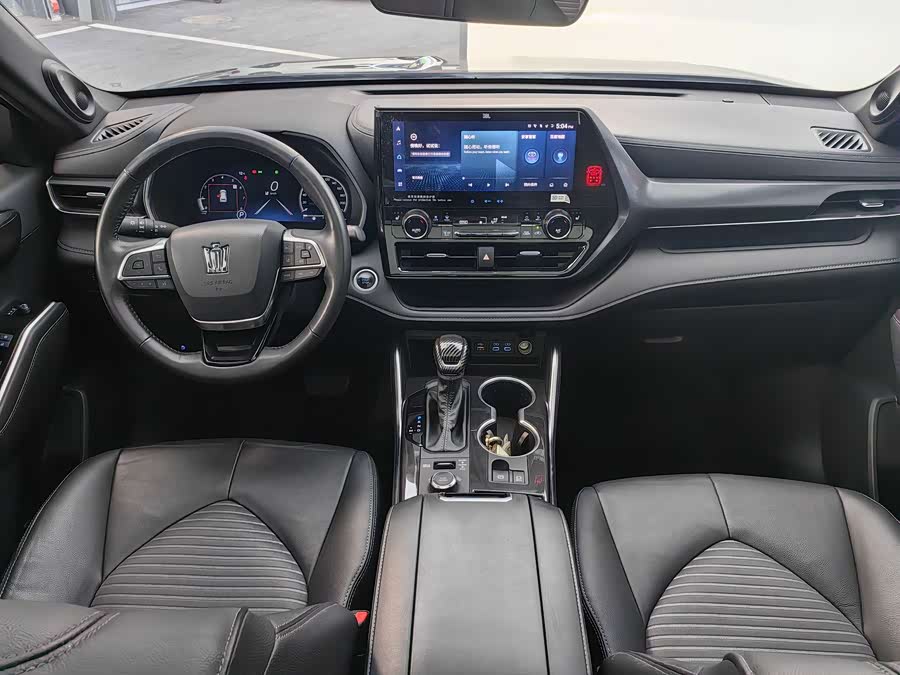 Toyota Crown Kluger 2022 car image #16