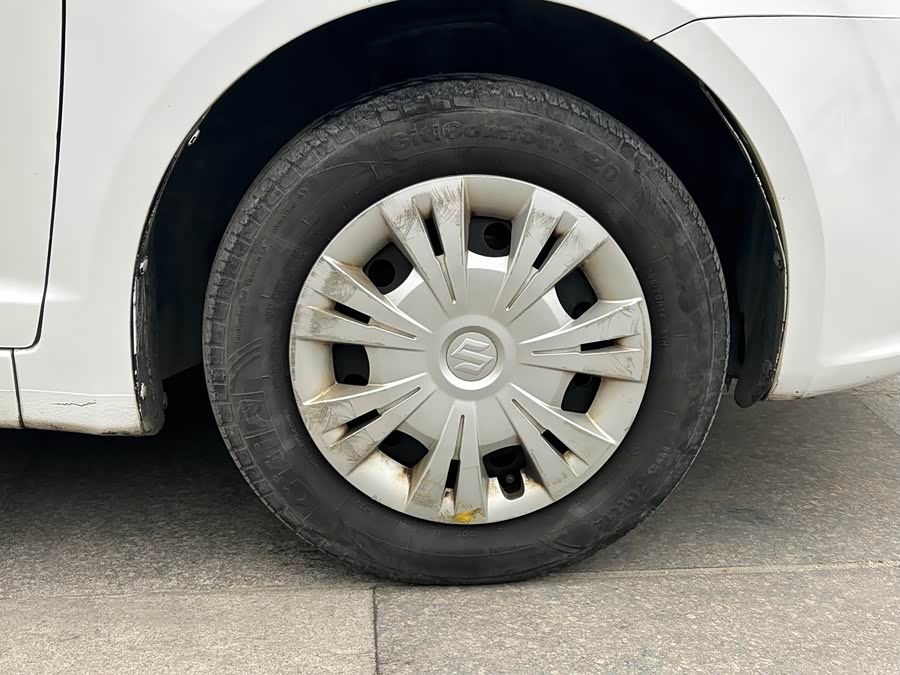 Suzuki Swift 2016 car image #16