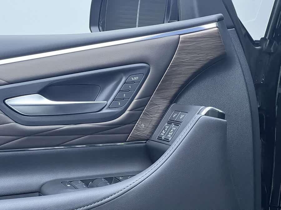 Toyota Vellfire 2025 #16 Toyota Vellfire 2025 immagine di auto #16