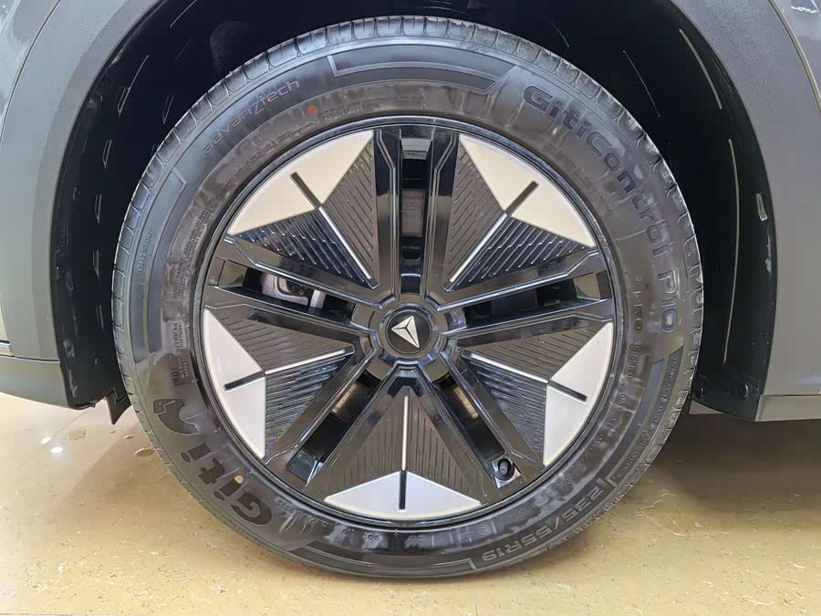 Deepal S07 2025 image de voiture #16