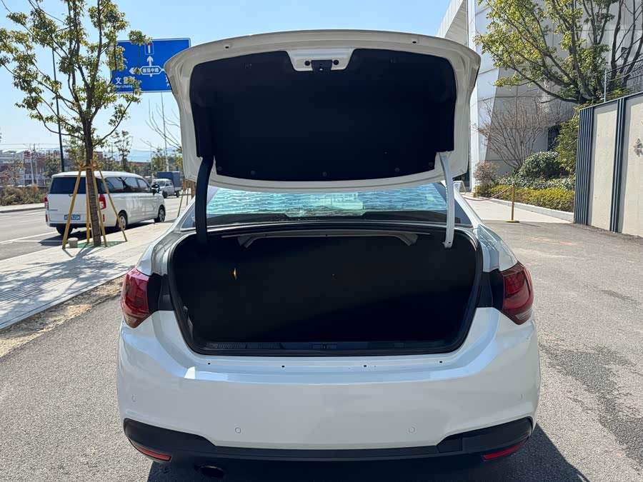 Citroen C4L 2017 صورة سيارة #16