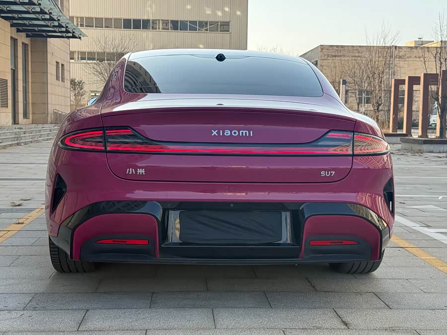MI SU7 2025 immagine di auto #16