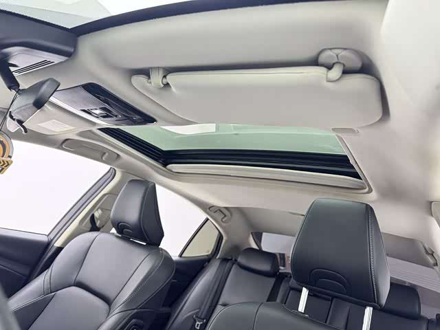 Toyota Camry 2024 immagine di auto #16