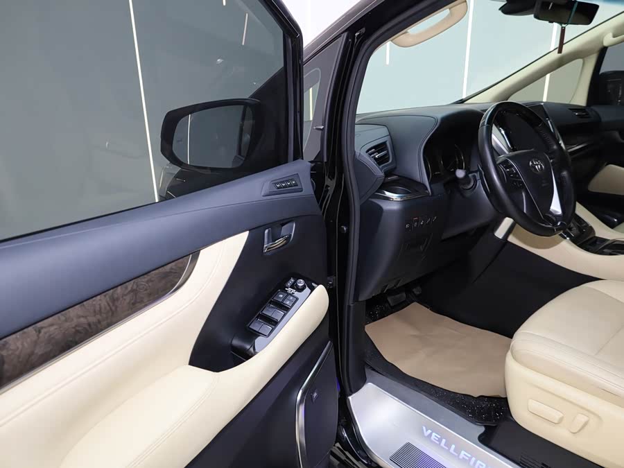 Toyota Vellfire 2022 #16 Toyota Vellfire 2022 صورة سيارة #16