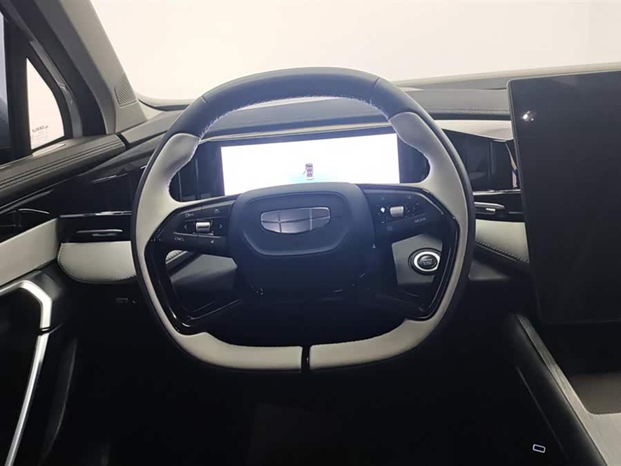 GEELY Boyue L 2025 car image #16