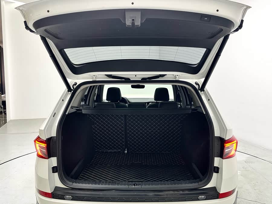 Skoda Kodiaq 2021 immagine di auto #16