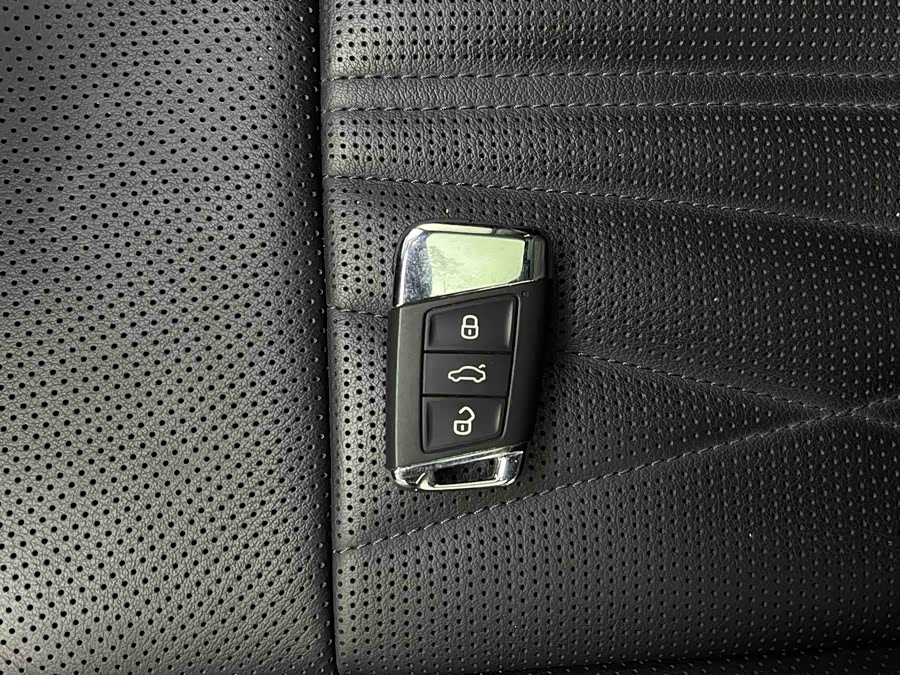 Volkswagen Passat 2023 #16 Volkswagen Passat 2023 car image #16