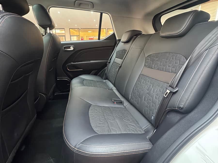 GAC Trumpchi GS3 2018 #16 GAC Trumpchi GS3 2018 car image #16