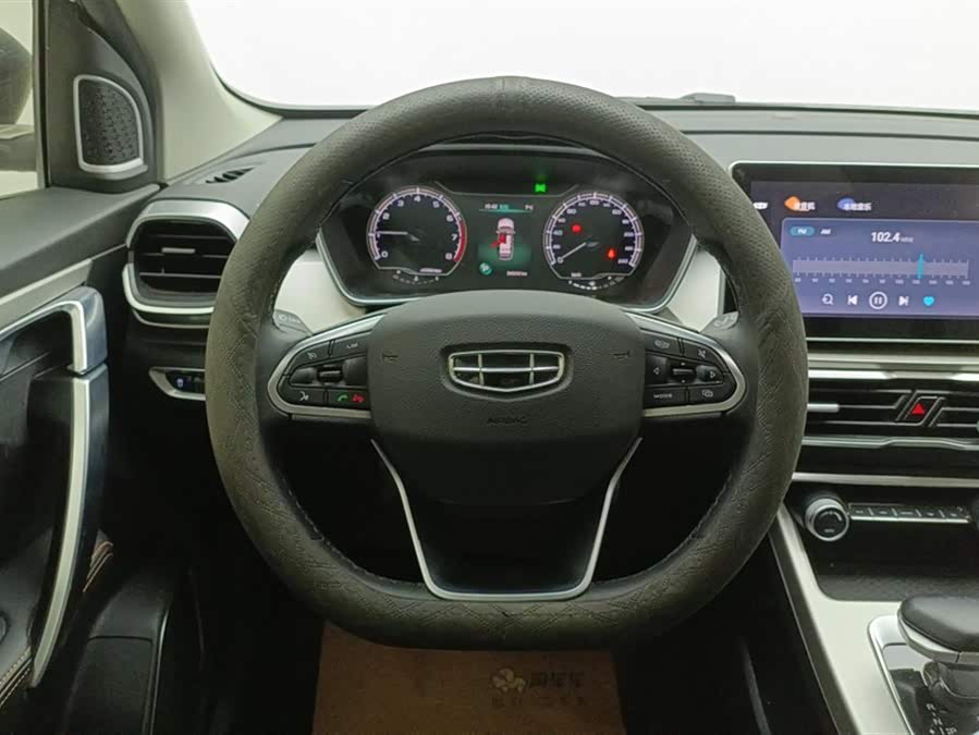 GEELY Coolray 2023 #16 GEELY Coolray 2023 car image #16