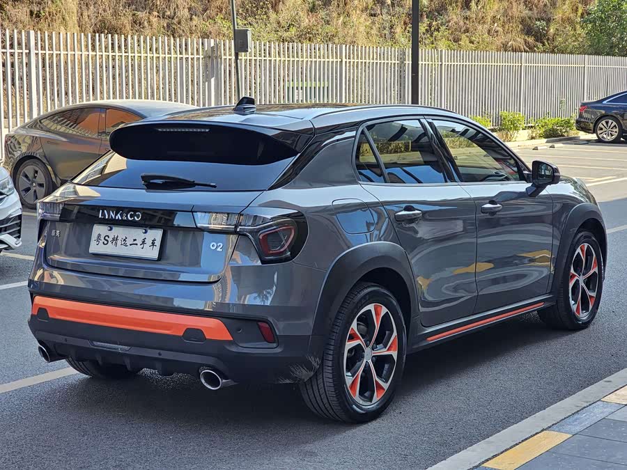 Lynk & Co 02 2020 car image #16