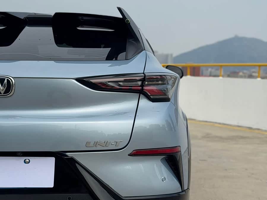 Changan UNI-T 2022 car image #16