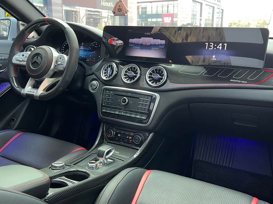 Mercedes-Benz GLA AMG 2016 صورة سيارة #16