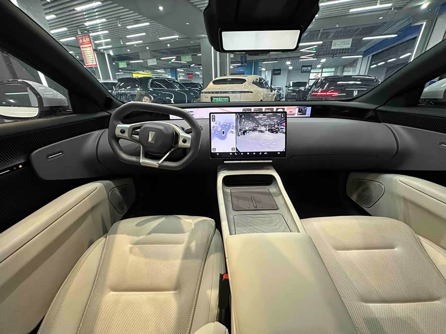 Avatr 12 2025 car image #16