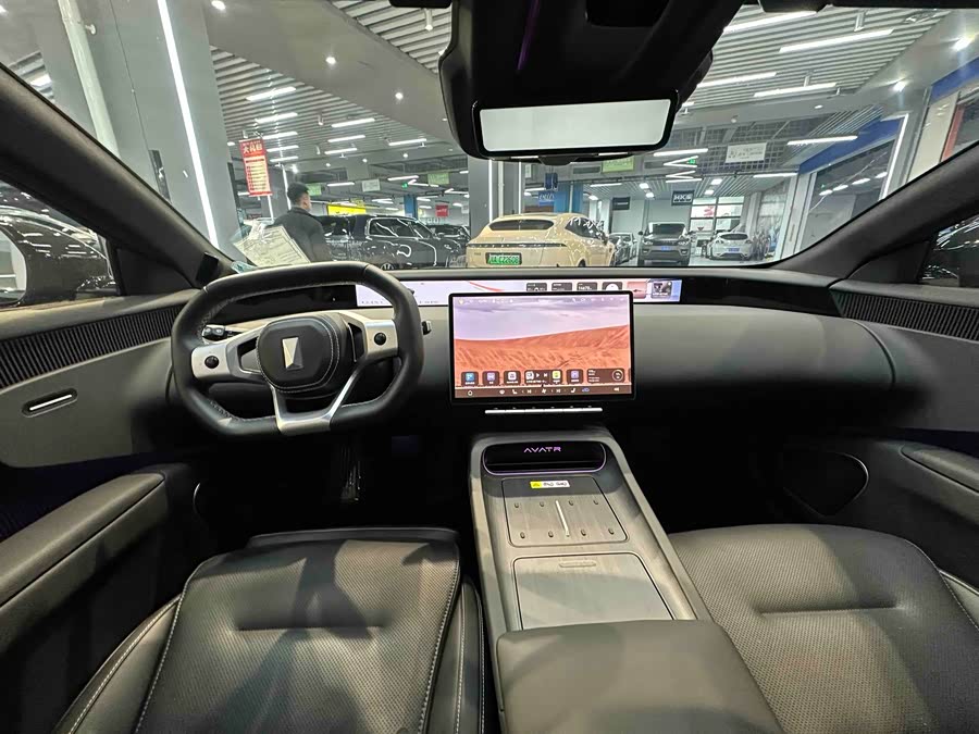 Avatr 12 2024 car image #16