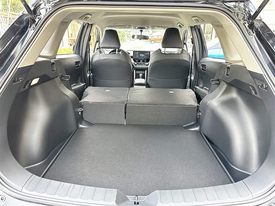 Toyota Frontlander 2025 car image #16