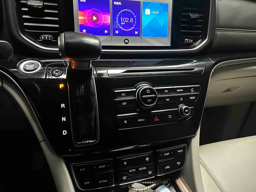 GAC Trumpchi M8 2019 car image #16