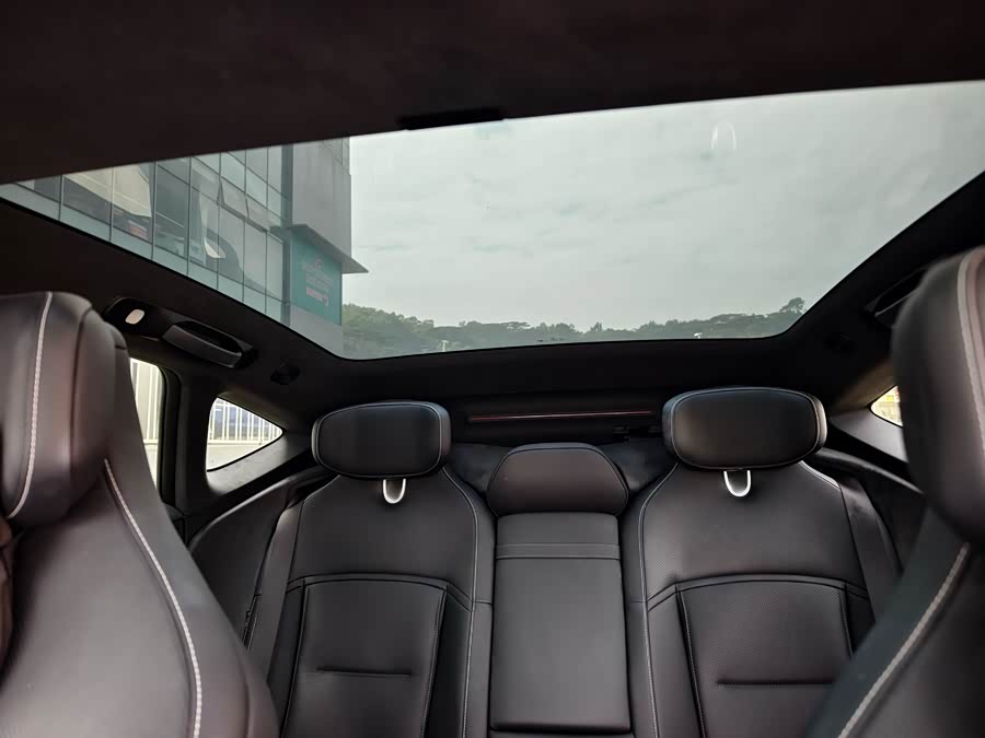 Avatr 12 2024 car image #16