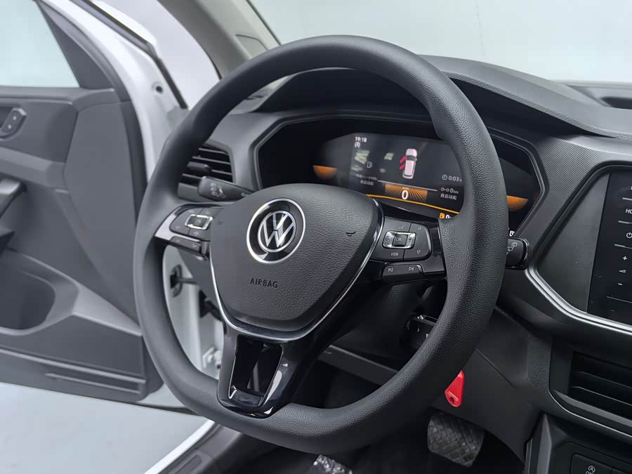Volkswagen T-Cross 2026 immagine di auto #16