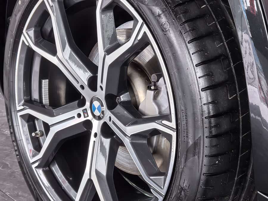 BMW X5 2024 image de voiture #16