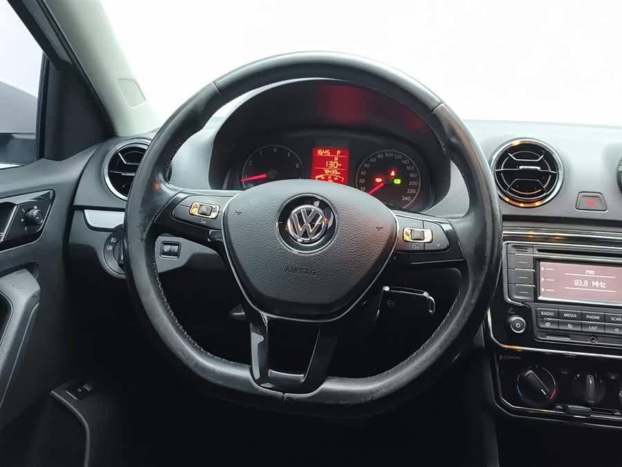 Jetta Jetta 2019 #16 Jetta Jetta 2019 car image #16