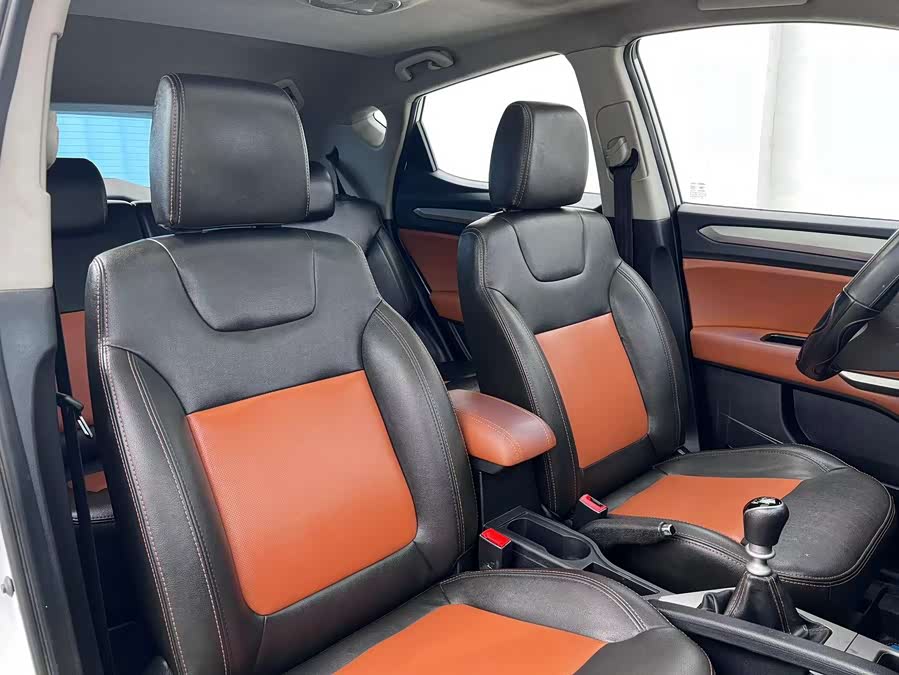 JAC 2015 imagem de carro #16