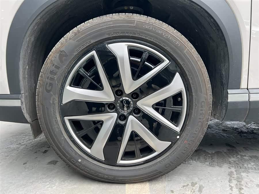 BYD Sea Lion 07 DM-i 2025 car image #16