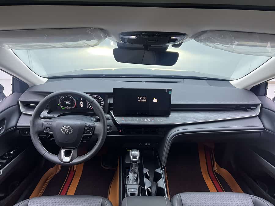 Toyota Camry 2025 car image #16