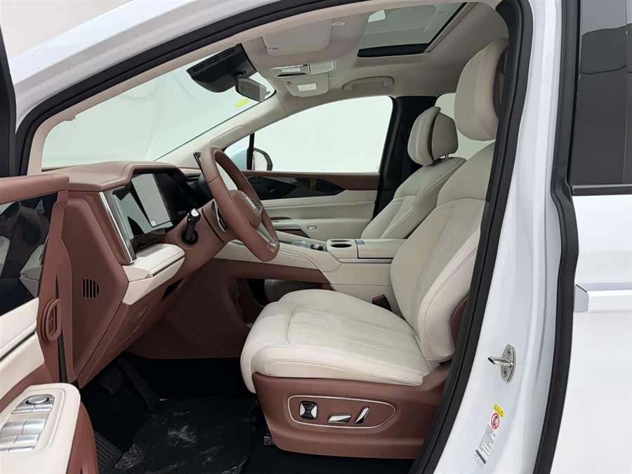 BYD Xia 2024 car image #16