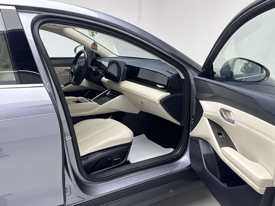 BYD Qin L 2025 car image #16