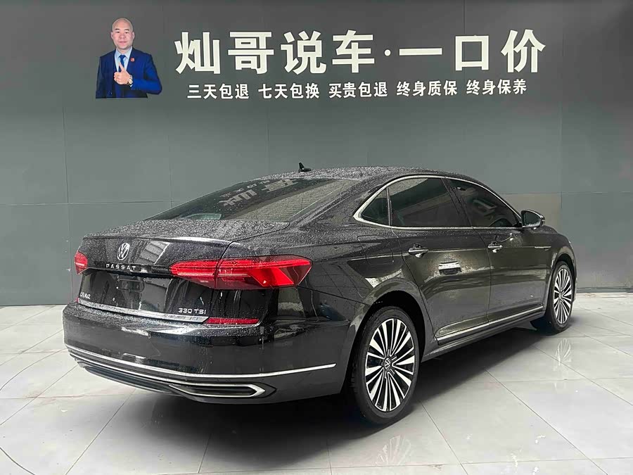 Volkswagen Passat 2021 изображение автомобиля #16