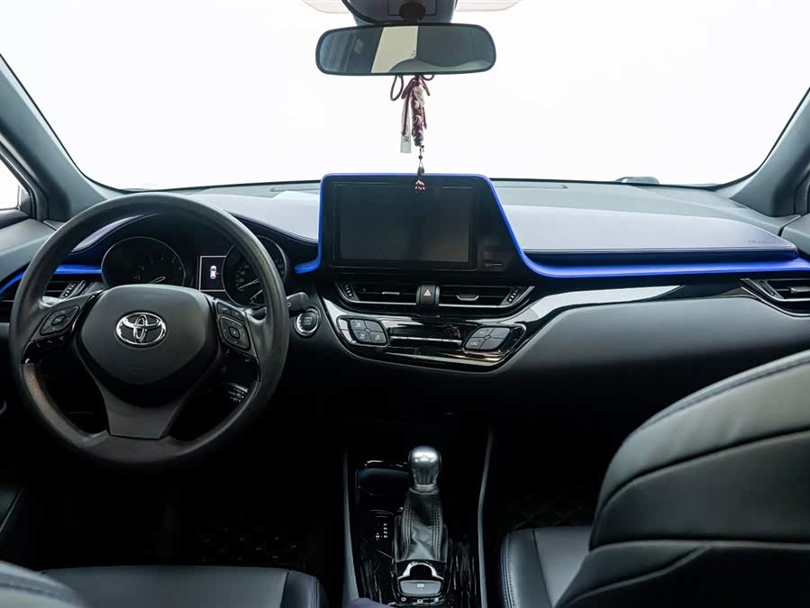 Toyota C-HR 2021 car image #16