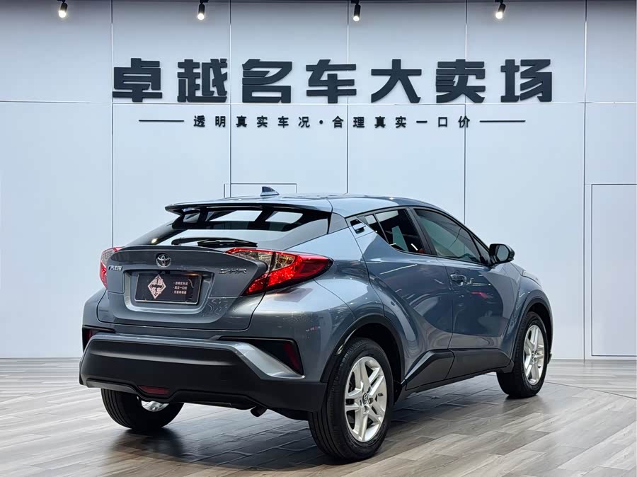 Toyota C-HR 2021 car image #16