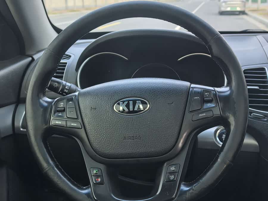 起亚 索兰托 2015 汽车图片 #16