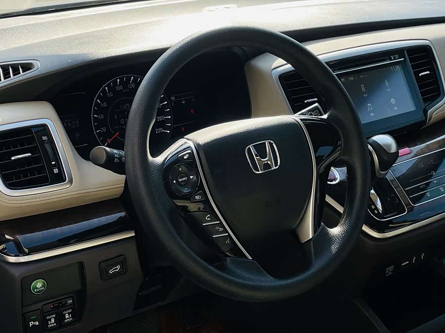 Honda ODYSSEY 2018 car image #16