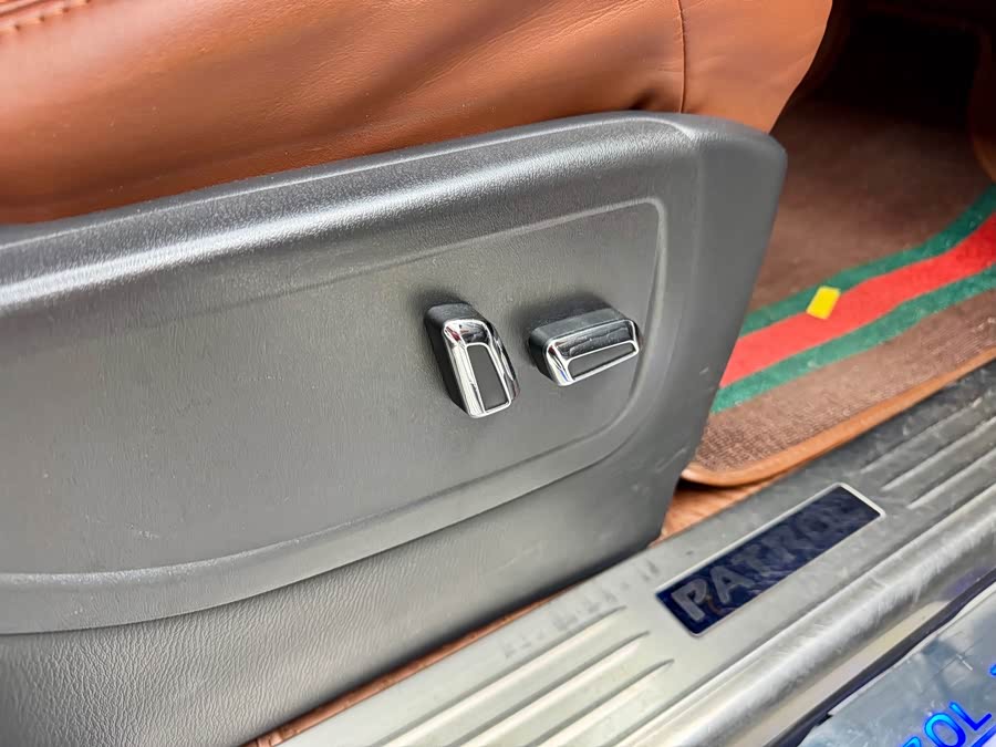 日产 途乐 2019 汽车图片 #16