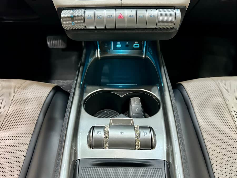 BYD Dolphin 2024 imagem de carro #16