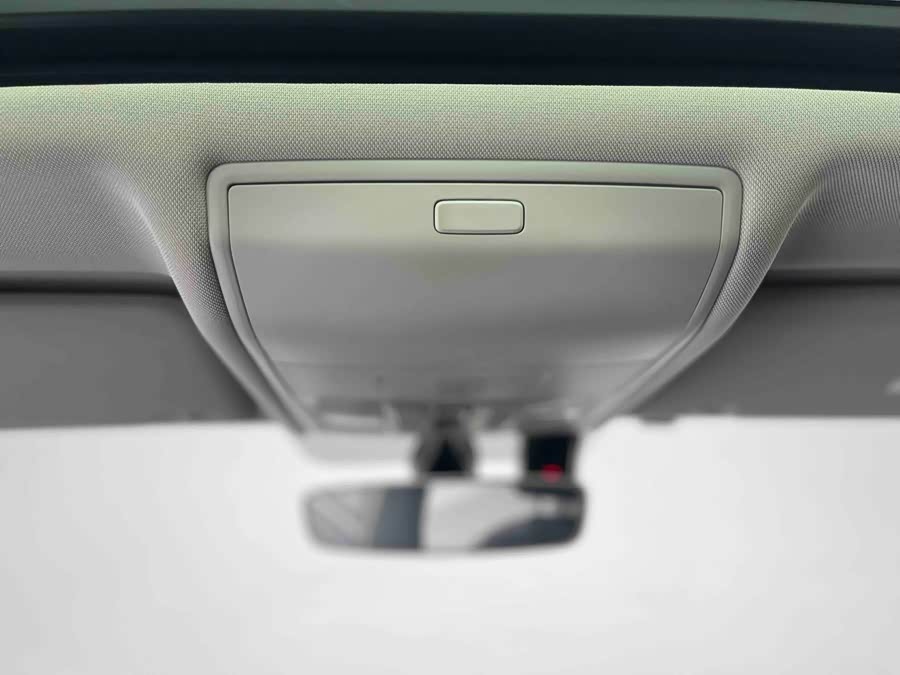 Volkswagen Tiguan L 2019 #16 Volkswagen Tiguan L 2019 car image #16