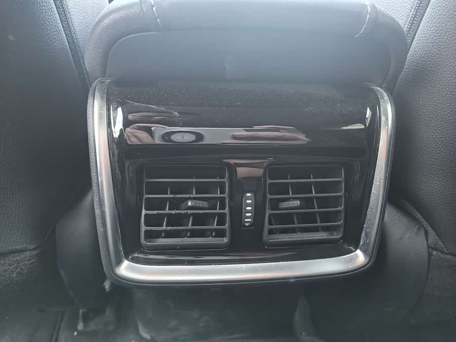 Toyota Venza 2023 car image #16