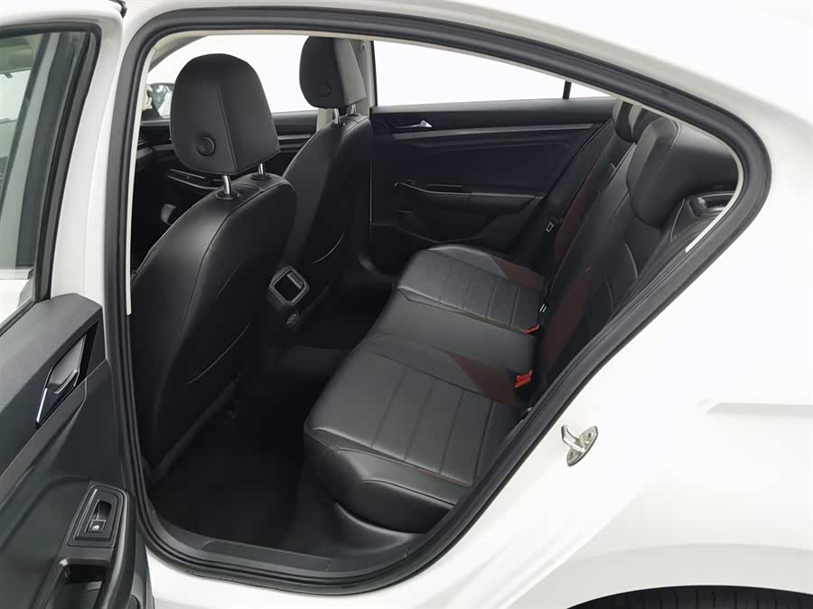 Volkswagen Bora 2019 immagine di auto #16