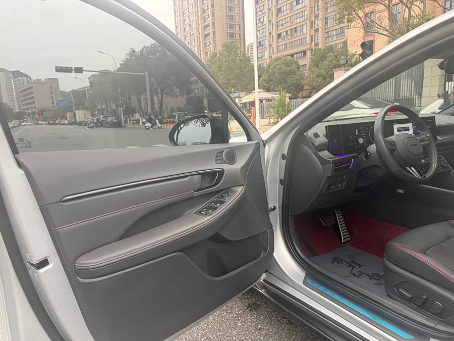 Hyundai Sonata 2024 immagine di auto #16