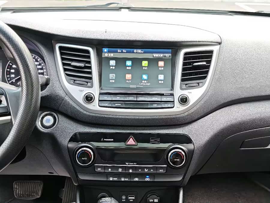 Hyundai Tucson 2015 car image #16