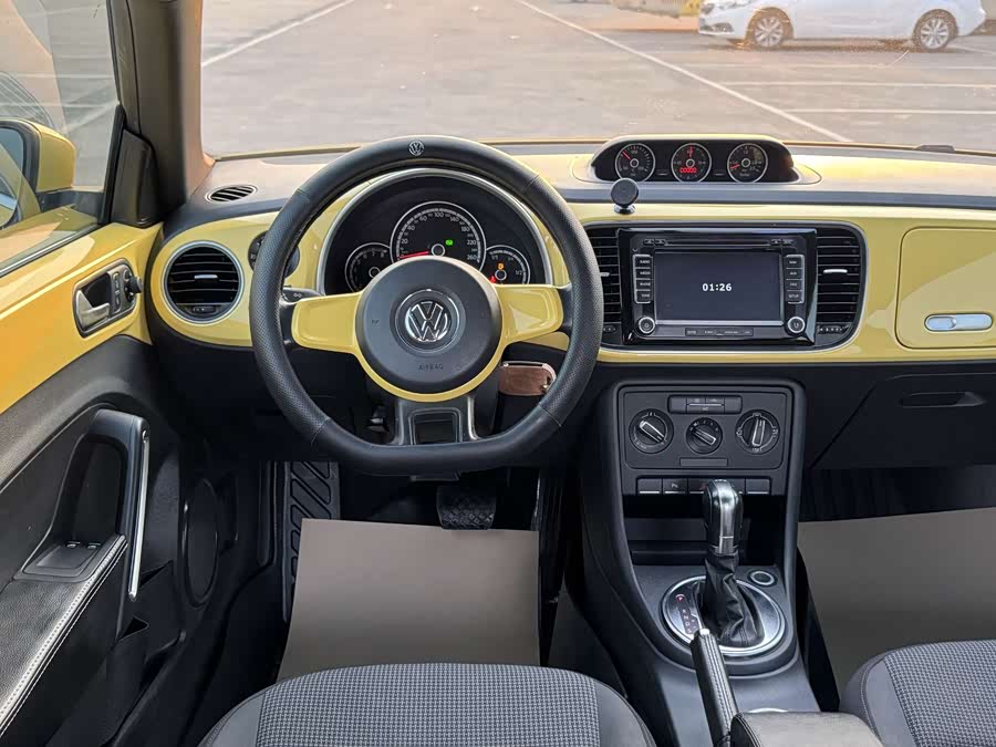 Volkswagen Beetle 2013 immagine di auto #16