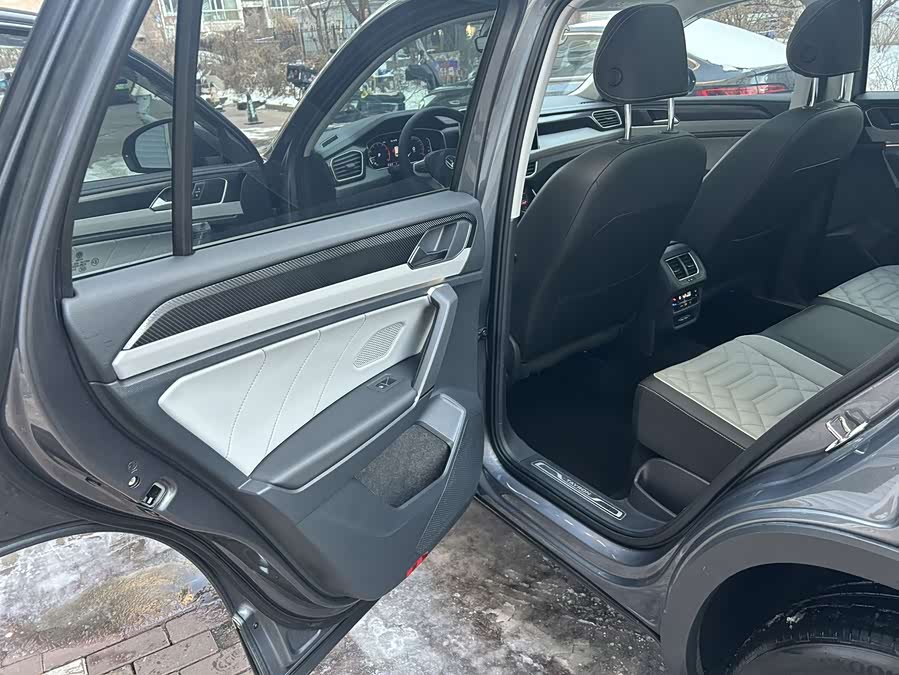 Volkswagen Tayron 2023 car image #16