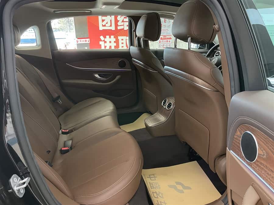 Mercedes-Benz E Class 2023 car image #16