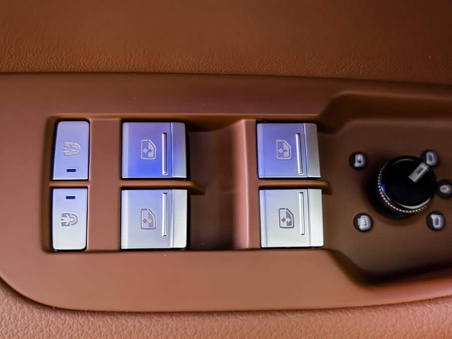 Audi A6L 2025 car image #16