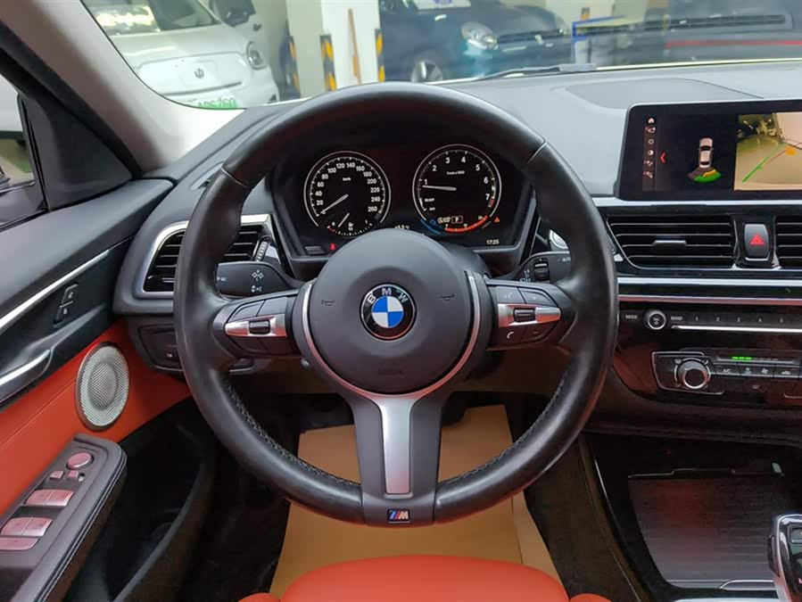 BMW 1 Series 2020 car image #16