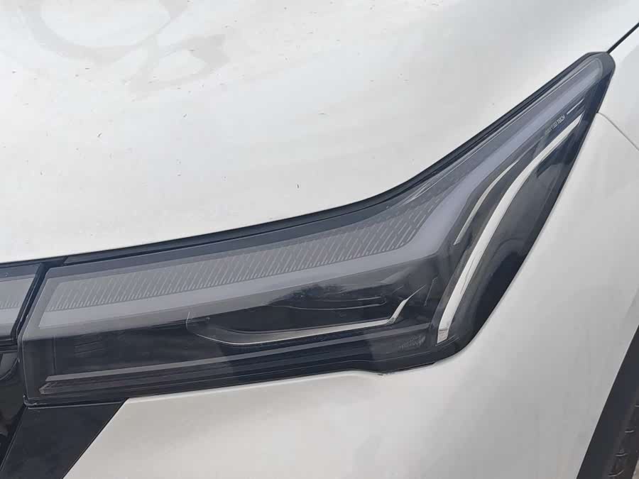 GEELY Boyue L 2025 car image #16